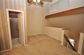 708 Graham Pl, Unit 202 in Austin, TX - Building Photo - Building Photo