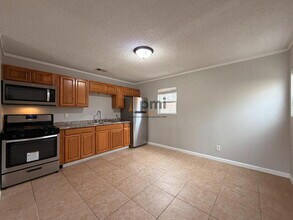 5700 E 10th Ave in Gary, IN - Building Photo - Building Photo