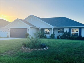 1949 Veronica Ave in Lehigh Acres, FL - Building Photo - Building Photo