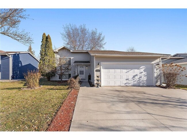 property at 13753 Glenhurst Ave