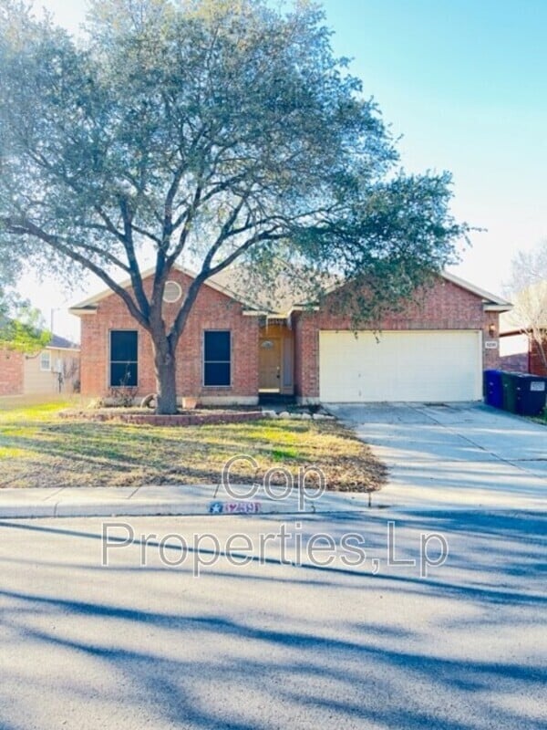 property at 6239 Parkland Oaks Dr