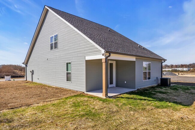 8629 James Crk Dr in Ooltewah, TN - Building Photo - Building Photo