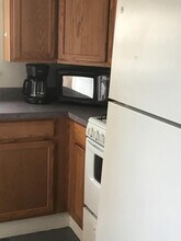 9317 Monmouth Ave in Margate City, NJ - Foto de edificio - Building Photo