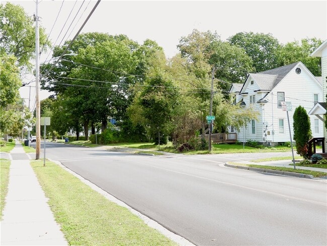 119 River St in Oneonta, NY - Building Photo - Building Photo