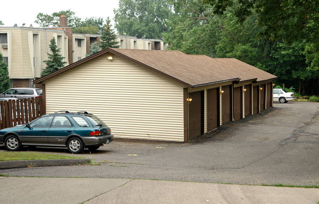 1477 Arkwright St in St. Paul, MN - Building Photo - Building Photo