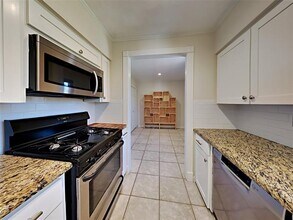 7251 Syracuse Dr in Dallas, TX - Building Photo - Building Photo