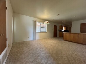 2000 S Richardson Ave in Roswell, NM - Building Photo - Building Photo