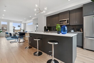 Linden Park at Erin Ridge North in St. Albert, AB - Building Photo - Building Photo