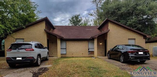 900 W Niblick St in Longview, TX - Building Photo - Building Photo