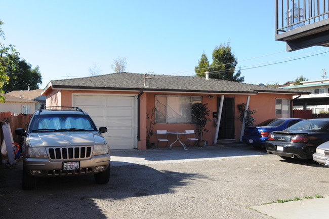 1555-159TH Ave. in San Lorenzo, CA - Building Photo - Building Photo