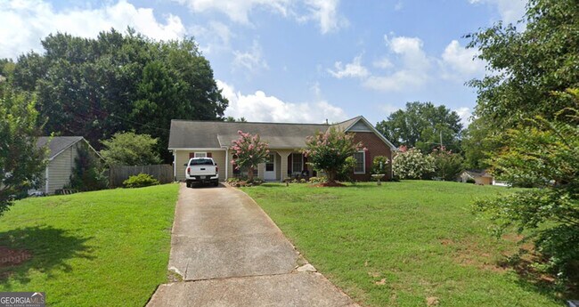 property at 3661 Paddington Trail