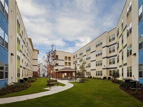 703 N San Marcos in San Antonio, TX - Building Photo - Building Photo