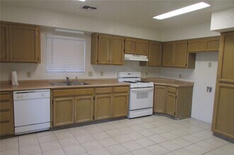 2428 Pso Cisne in Bullhead City, AZ - Building Photo - Building Photo