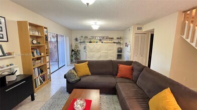 11507 SW 64th St in Miami, FL - Building Photo - Building Photo