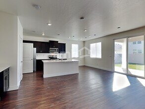 6683 W Achievement St in Meridian, ID - Building Photo - Building Photo