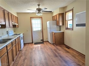 866 McIntire Ave in Zanesville, OH - Building Photo - Building Photo