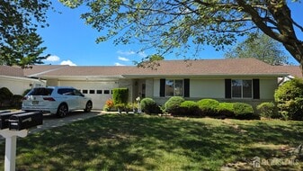 767B Marlton Rd in Monroe Township, NJ - Building Photo