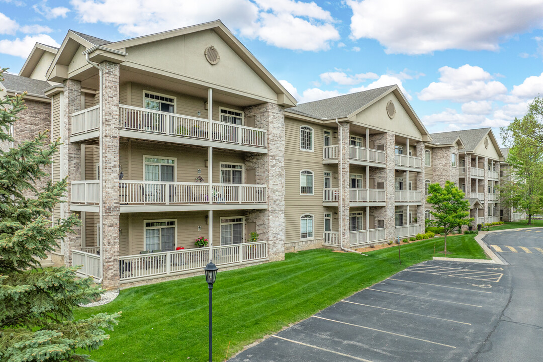 Emerald Woods in Elm Grove, WI - Building Photo