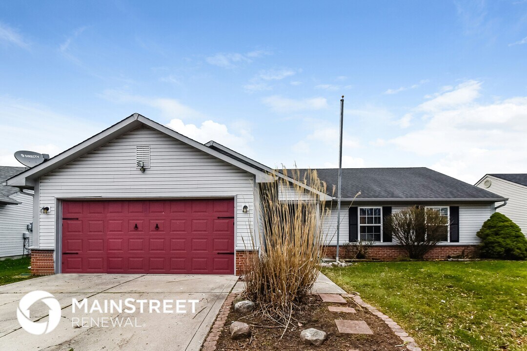 3935 Libra Ln in Indianapolis, IN - Building Photo