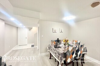 22 Ian Ormston Dr in Kitchener, ON - Building Photo - Building Photo
