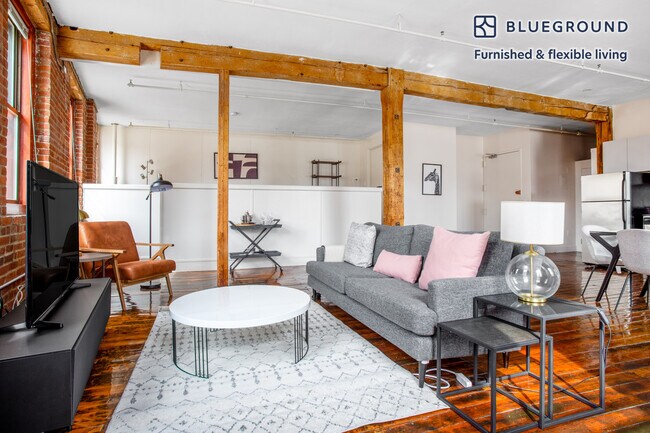 791 Tremont St in Boston, MA - Building Photo - Building Photo
