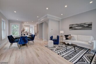 59 Forest St in Montclair, NJ - Building Photo - Building Photo