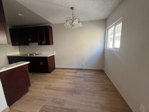 14547 Saticoy St in Los Angeles, CA - Building Photo - Building Photo