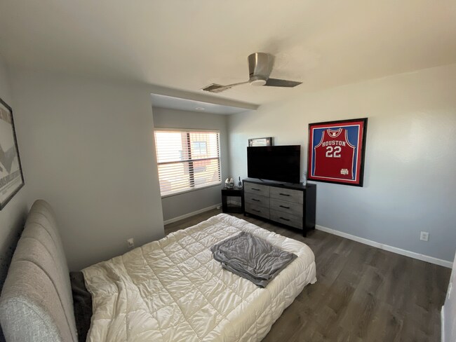 330 S Farmer Ave in Tempe, AZ - Building Photo - Building Photo