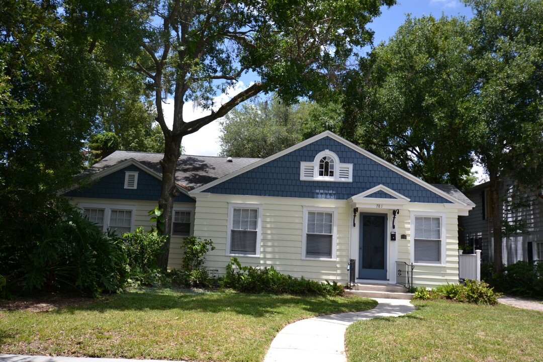 781 E Ridgewood St in Orlando, FL - Building Photo