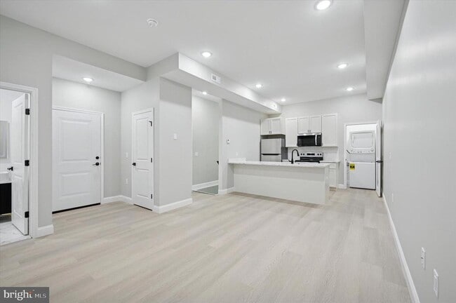 103 N 63rd St