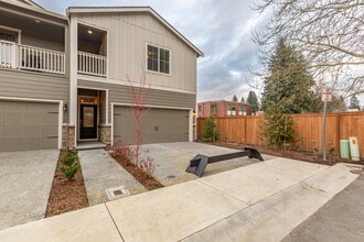 2016 NE 101st Cir in Vancouver, WA - Foto de edificio - Building Photo