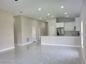 855 SW 15th Terrace in Cape Coral, FL - Building Photo - Building Photo