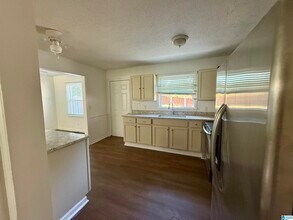 7836 10th Ave S in Birmingham, AL - Building Photo - Building Photo