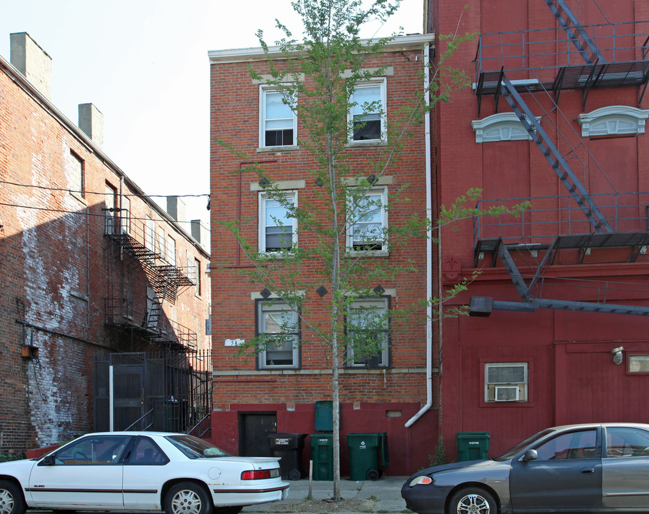 McMicken Ave in Cincinnati, OH - Building Photo