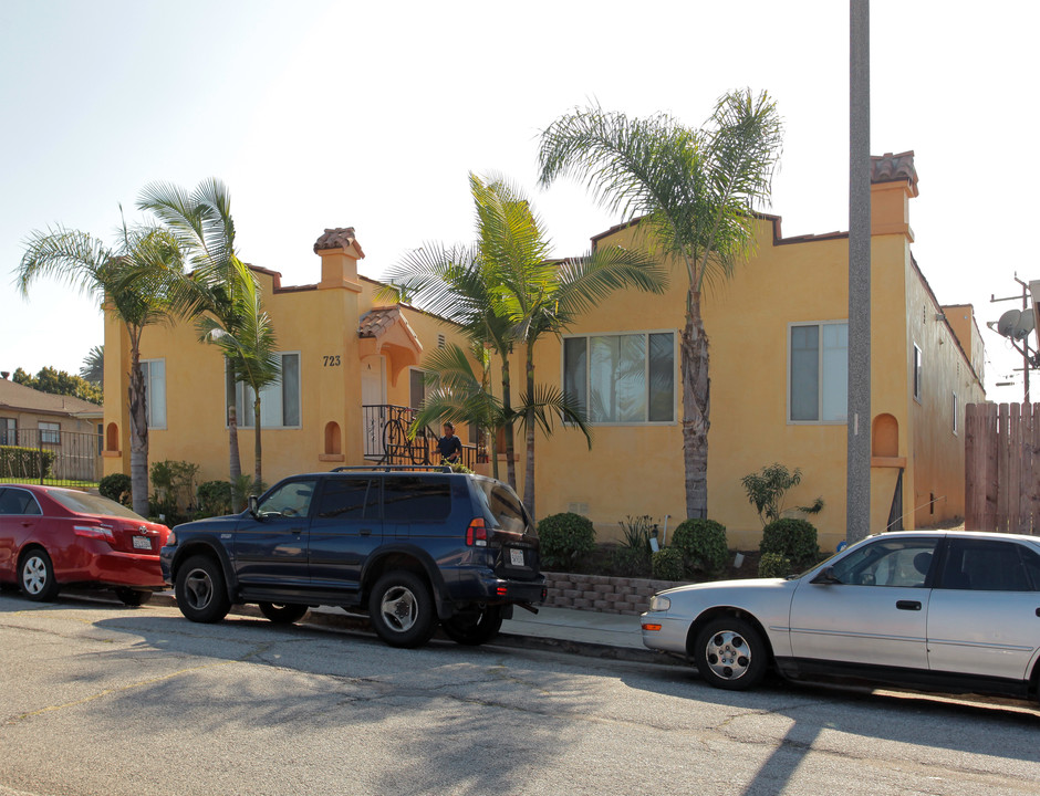 721-723 Sartori Ave in Torrance, CA - Building Photo