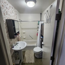 216 E Jewett Blvd in White Salmon, WA - Building Photo - Building Photo