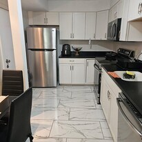 1129 N Shore Rd in Revere, MA - Building Photo