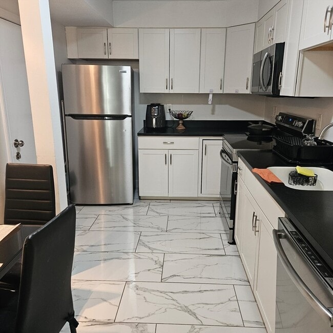 property at 1129 N Shore Rd