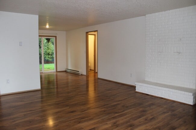 1959 NE Kathryn St in Hillsboro, OR - Building Photo - Building Photo