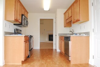 17977 Restoration Cir in Gulfport, MS - Building Photo - Building Photo