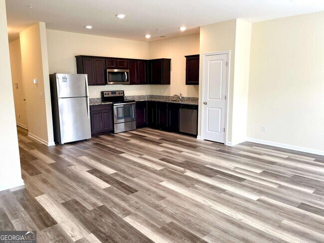 11971 Fuller St in Hampton, GA - Building Photo - Building Photo