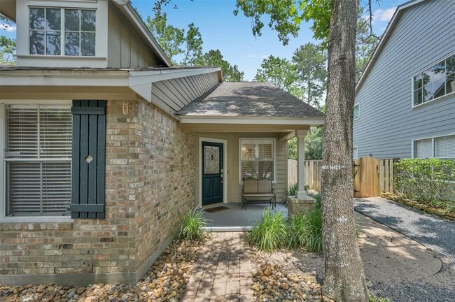 24 E New Avery Pl in Spring, TX - Building Photo - Building Photo
