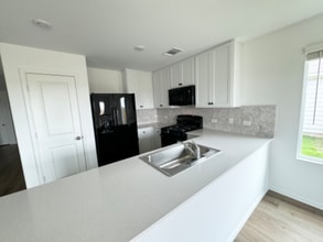 614 Clear Sky Dr in Lockhart, TX - Building Photo - Building Photo