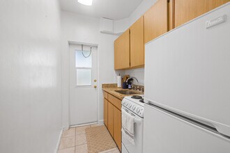 172 N County Rd in Palm Beach, FL - Building Photo - Building Photo