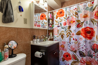 Stadium Village Apartments in Minneapolis, MN - Building Photo - Interior Photo
