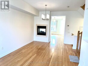 51 Locust Terrace in Markham, ON - Building Photo - Building Photo