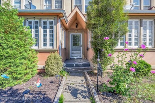 114 Rushbrook St in Jermyn, PA - Building Photo