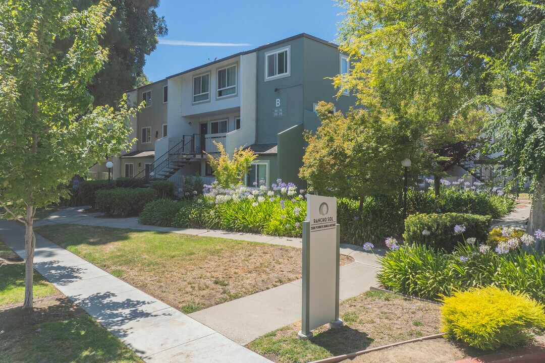 Rancho Sol in Fremont, CA - Building Photo