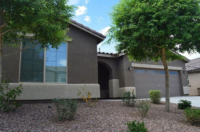 15728 N 182nd Ln in Surprise, AZ - Building Photo - Building Photo