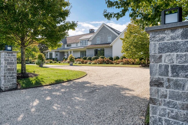 property at 138 Montrose Ln